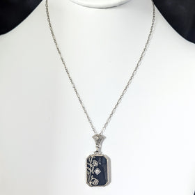 1930s Art Deco Diamond Onyx White Gold Floral Necklace Pendant Chain Antique