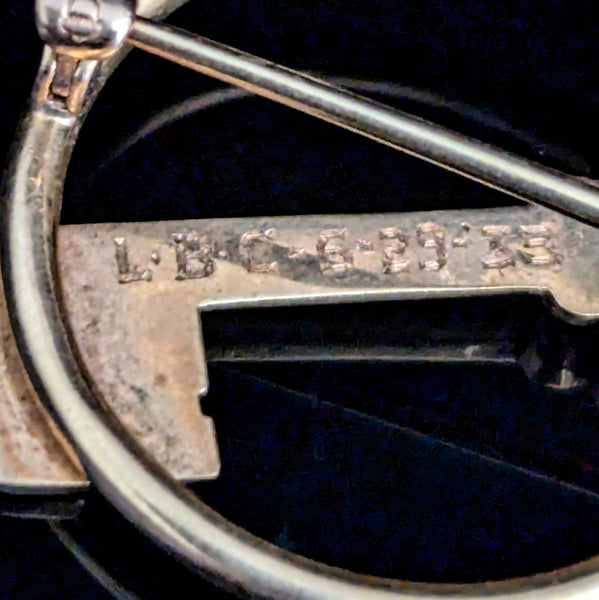 c.1935 ECKFELDT & ACKLEY 14K Yellow Gold Key Brooch Vintage Estate Late Art Deco