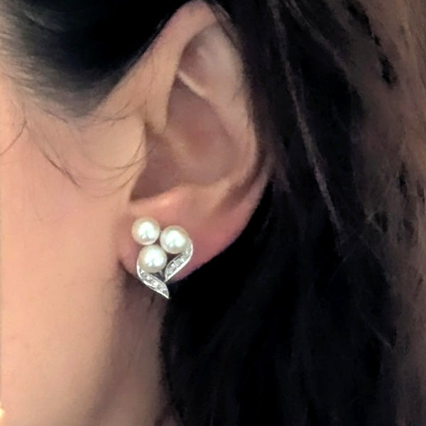 1950s Vintage Diamonds Pearls 14k White Gold Earrings Retro Non Pierced Screws in ear