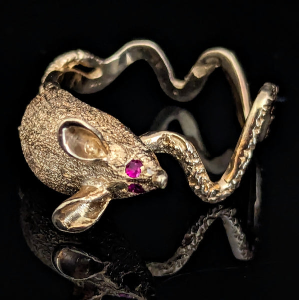1960s Mouse Ring Rubies 14k Yellow Gold Vintage Retro Estate Cocktail Statement