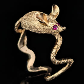 1960s Mouse Ring Rubies 14k Yellow Gold Vintage Retro Estate Cocktail Statement