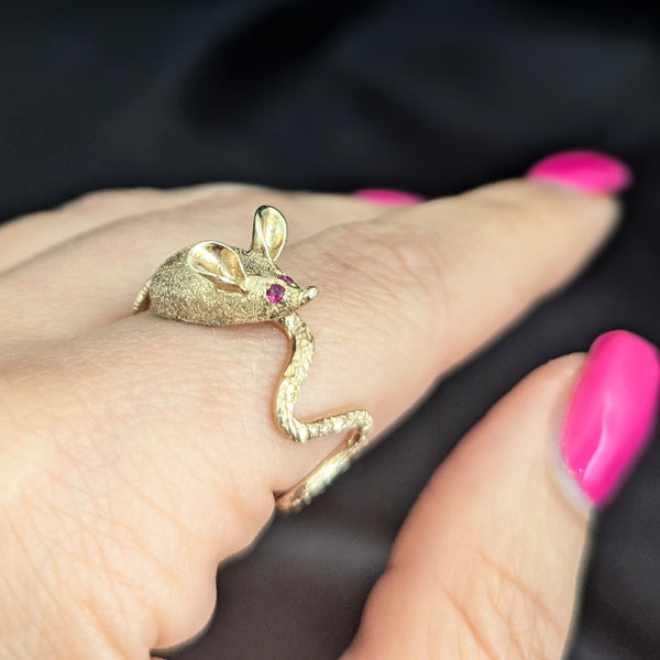 1960s Mouse Ring Rubies 14k Yellow Gold Vintage Retro Estate Cocktail Statement