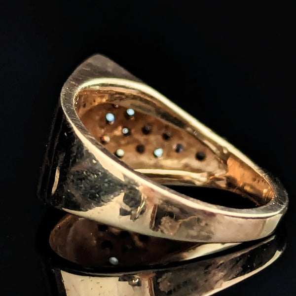 1970s Vintage Diamonds 14k Gold Triangle Cocktail Ring Modernistic Band Vintage