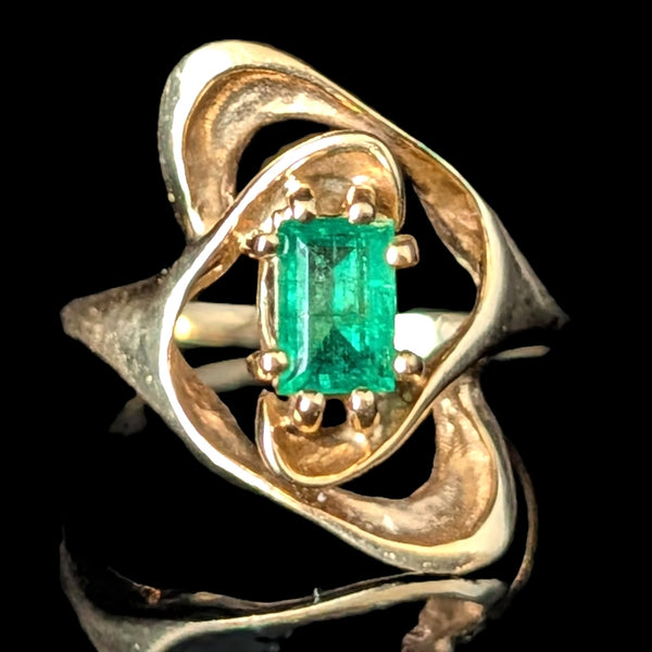 1970s Vintage Emerald 14K Yellow Gold Mid-Century Modern Swirl Ring Retro Gift 