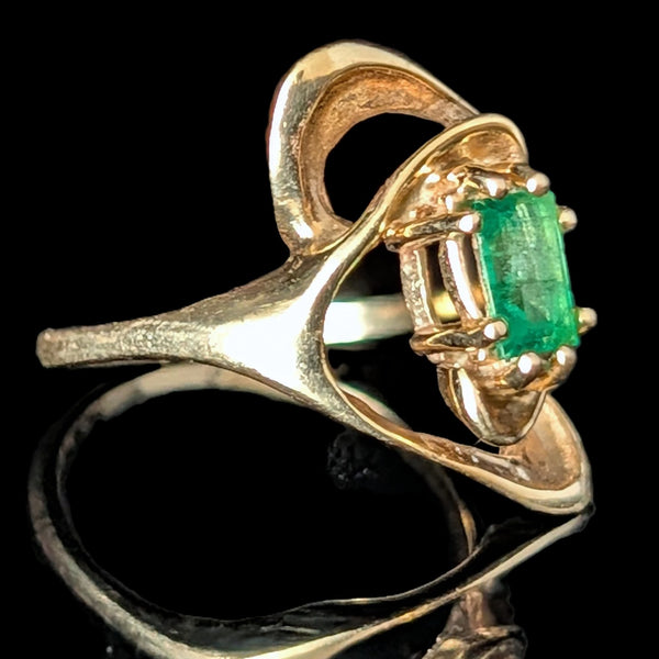 1970s Vintage Emerald 14K Yellow Gold Mid-Century Modern Swirl Ring Retro Gift 