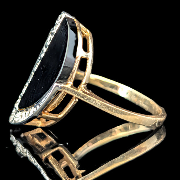 1970s Vintage Modernistic Diamonds Onyx 14k Yellow Gold Cocktail Ring Estate