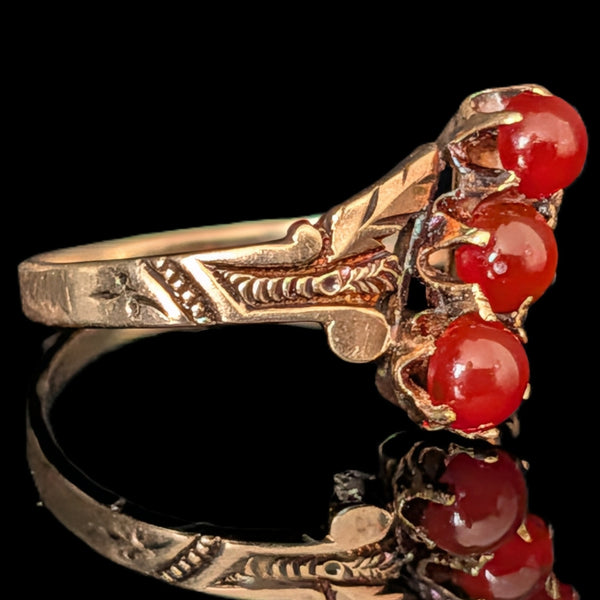 c.1800s Antique Carnelian 10k Yellow Gold Ring Victorian Repousse Scroll