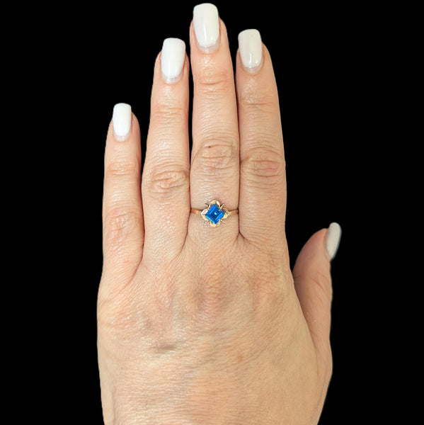 Antique 12-14k Yellow Gold Blue Gemstone Ring Sweetheart Mount Estate Jewelry