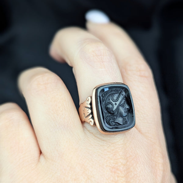 Antique Intaglio Ring Carved Onyx 10k Yellow Gold Roman Soldier Victorian Estate 