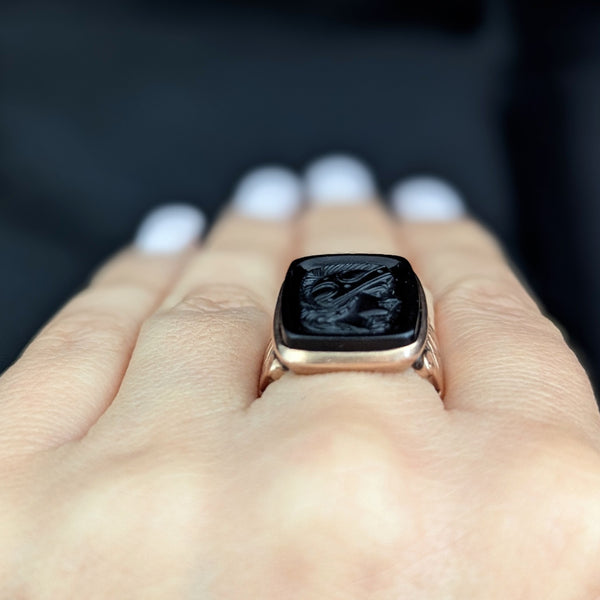 Antique Intaglio Ring Carved Onyx 10k Yellow Gold Roman Soldier Victorian Estate 