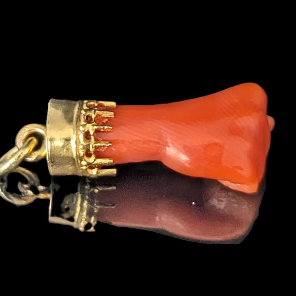 Antique Mano Fico Pendant Coral 18k Yellow Gold Figa Hand Pendant & Chain Estate
