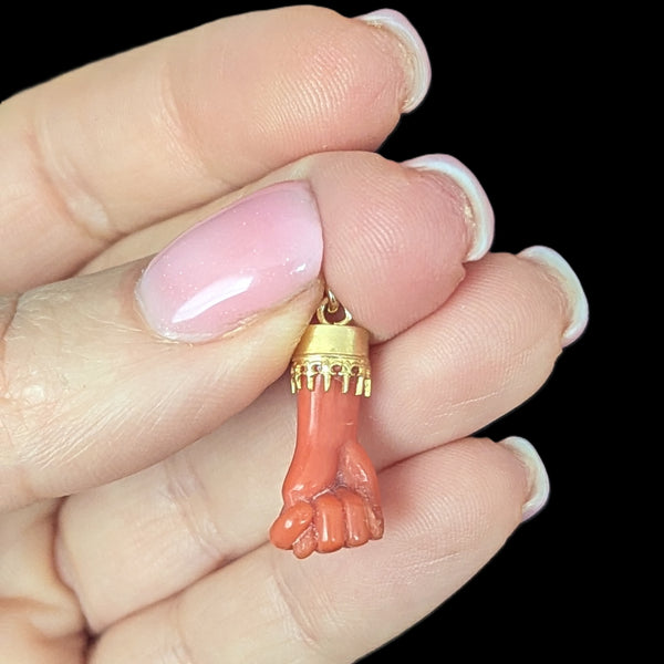 Antique Mano Fico Pendant Coral 18k Yellow Gold Figa Hand Pendant & Chain Estate