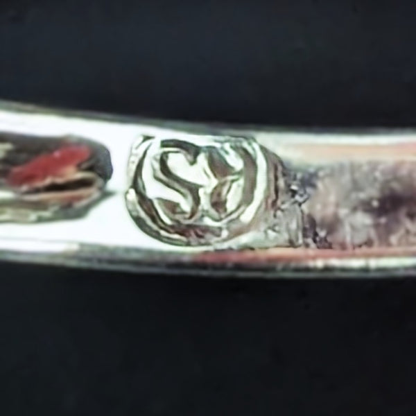 Art Deco 1930s Amethyst White Gold Dinner Ring Estate Jewelry Unique Fancy Cut maker's mark RS