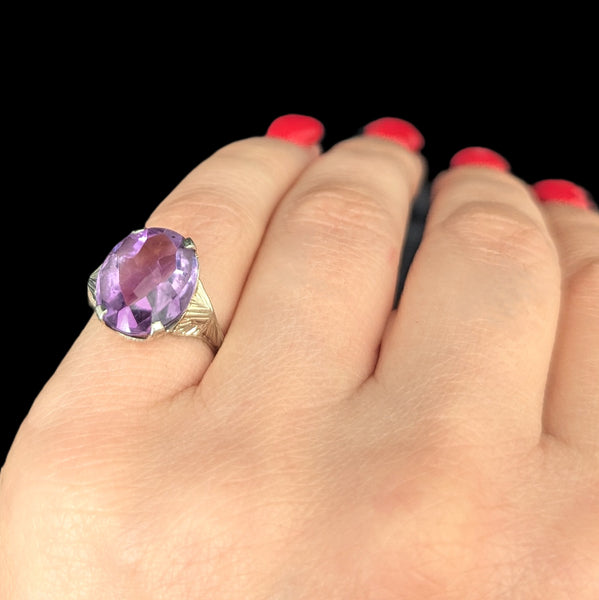 Art Deco 1930s Amethyst White Gold Dinner Ring Estate Jewelry Unique Fancy Cut