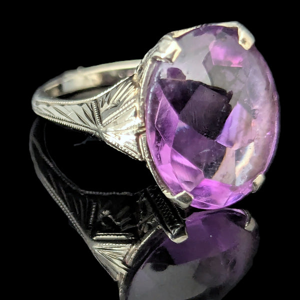 Art Deco 1930s Amethyst White Gold Dinner Ring Estate Jewelry Unique Fancy Cut