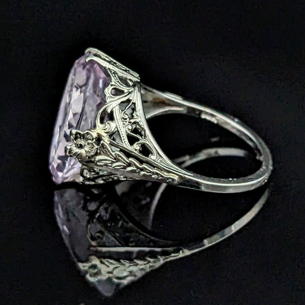 The Murchia - Art Deco Carved Amethyst Intaglio 18k Gold Filigree Ring