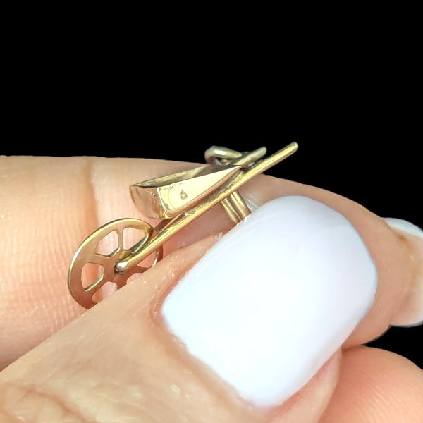 Articulated Vintage 10k Gold Wheelbarrow Spinning Wheel Charm Estate Retro Gift 
