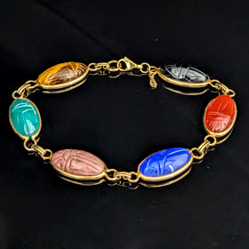 BOJAR 14k Yellow Gold Hardstone Scarab Bracelet Talisman Estate Carved Gemstones
