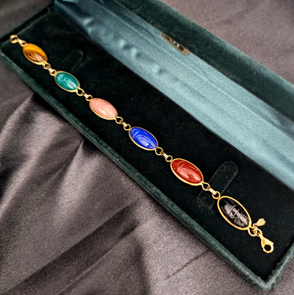 BOJAR 14k Yellow Gold Hardstone Scarab Bracelet Talisman Estate Carved Gemstones