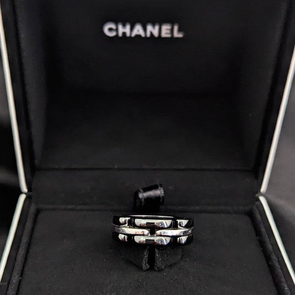 CHANEL Ultra 18k White Gold Black Ceramic Ring Estate with Box Signed Band Gift