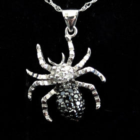 Estate Spider Necklace White and Black Diamonds 10k White Gold Pendant Chain Bug