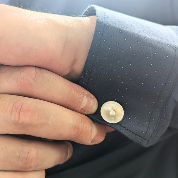 Fine Vintage 14K Gold Mother of Pearl Cufflinks w/ Pearl Accents Whale Back