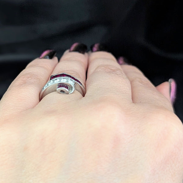 J.&L. HATZBERG 1940s Retro Era Diamond Ruby Platinum Ring Cocktail Vintage Gift