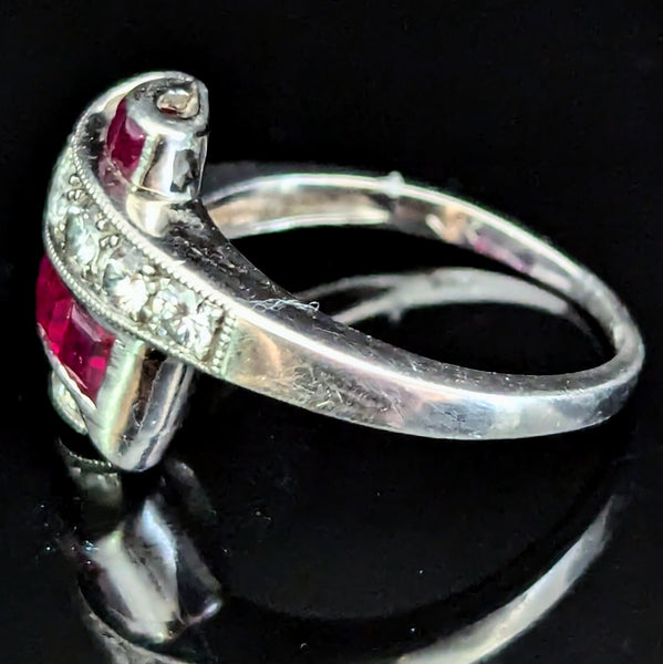 J.&L. HATZBERG 1940s Retro Era Diamond Ruby Platinum Ring Cocktail Vintage Gift
