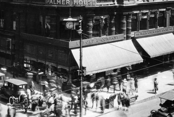 LeBolt &Co Art Deco Diamonds 14k White Gold Dinner Ring Fan Design Vintage 1930s 