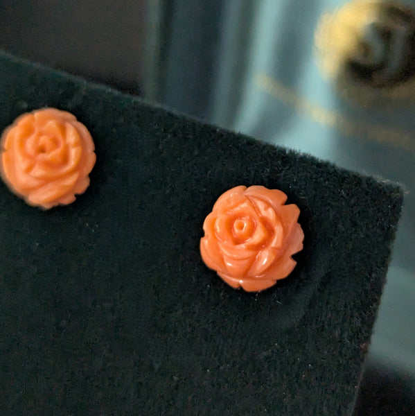 Vintage Caved Coral Flowers 14k Yellow Gold Earrings Studs Estate Gift Retro