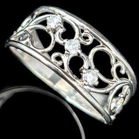 Vintage Diamonds 10k White Gold Figural Scrollwork Band Ring Estate Retro Gift
