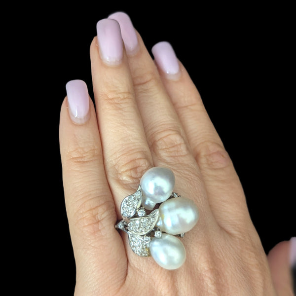 Vintage Diamonds Baroque Pearls 14k White Gold Huge Cocktail Ring Estate Jewelry on hand