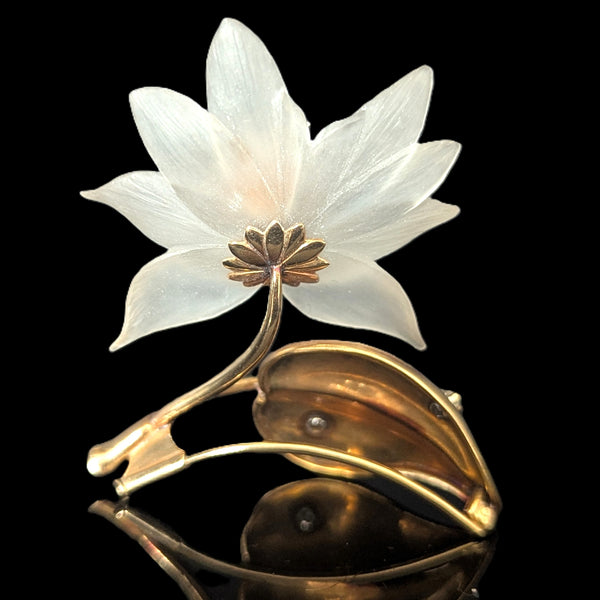 Vintage Diamonds Carved Rock Crystal 14k Yellow Gold Flower Brooch Retro Estate back