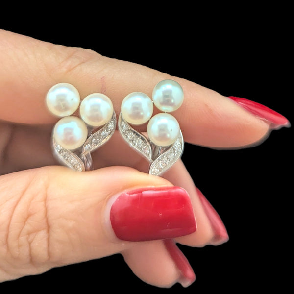 1950s Vintage Diamonds Pearls 14k White Gold Earrings Retro Non Pierced Screws  perspective