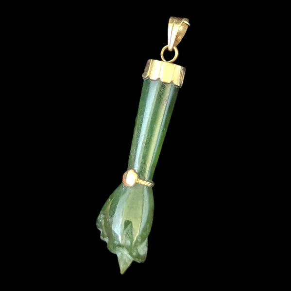 Forres - Vintage Mano Fico Jade 14k Yellow Gold Pendant on Chain