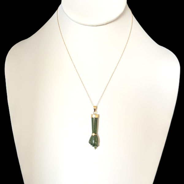 Forres - Vintage Mano Fico Jade 14k Yellow Gold Pendant on Chain