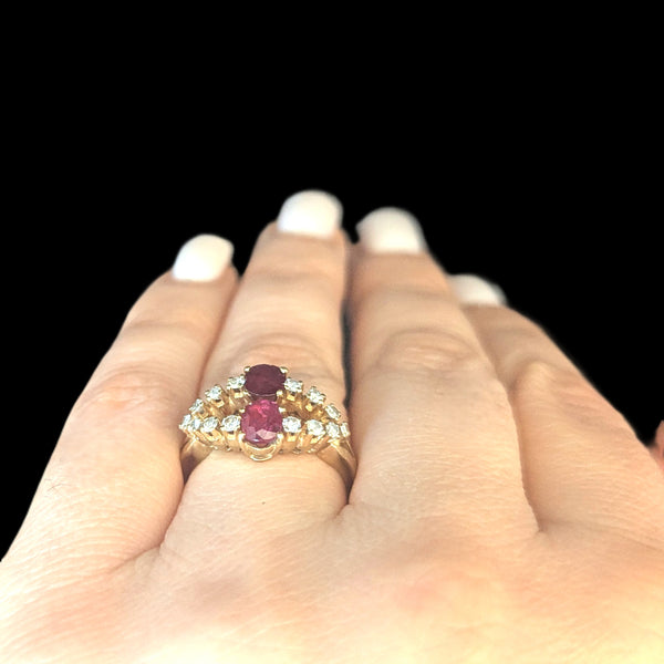 Vintage Oval Cut Rubies Diamonds 18k Yellow Gold Ring Estate Jewelry Gift