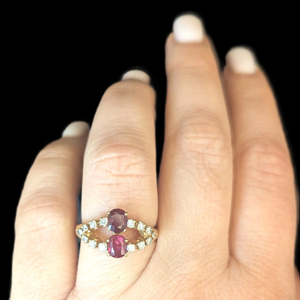 Vintage Oval Cut Rubies Diamonds 18k Yellow Gold Ring Estate Jewelry Gift