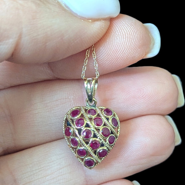 Vintage REVERSIBLE Sapphires  to Rubies 14k Yellow Gold Heart Pendant Necklace