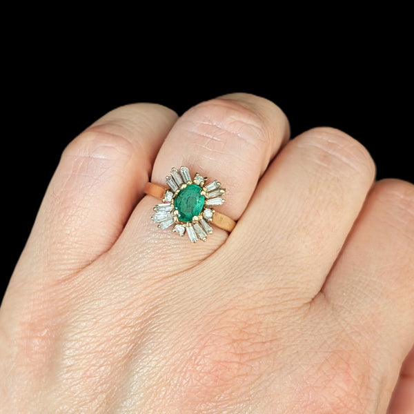 Vintage Emerald Natural Diamonds 14k Yellow Gold Ballerina Ring Baguette & Round