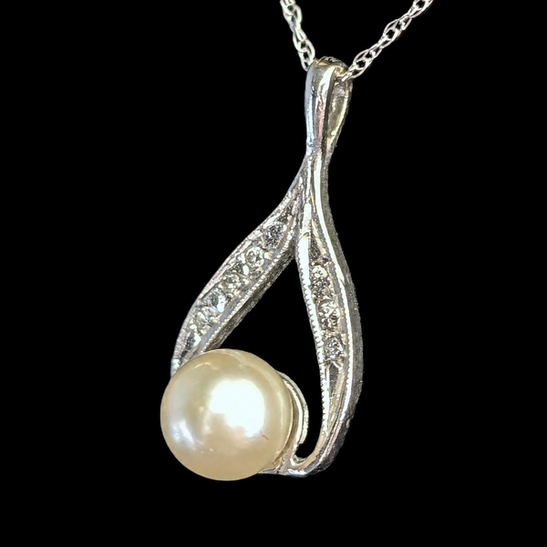 Vintage Pearl Diamonds 14k White Gold Pendant on 10k Chain Necklace Estate Gift