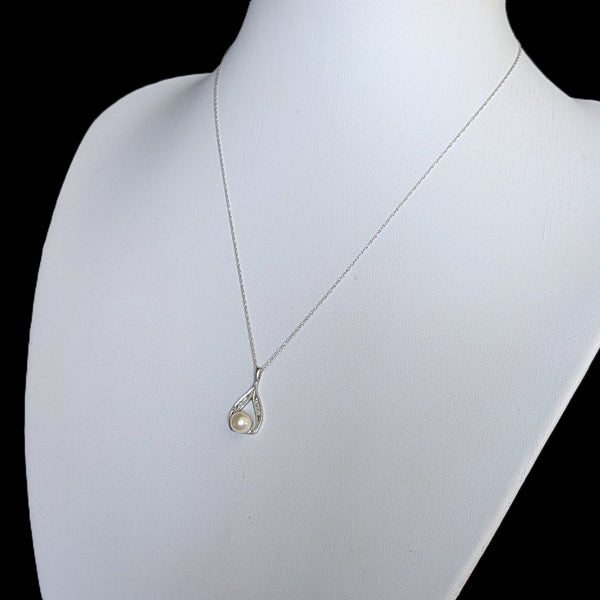 Vintage Pearl Diamonds 14k White Gold Pendant on 10k Chain Necklace Estate Gift