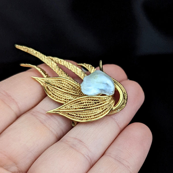 VINTAGE BAROQUE PEARL 14K GOLD BROOCH 1960S