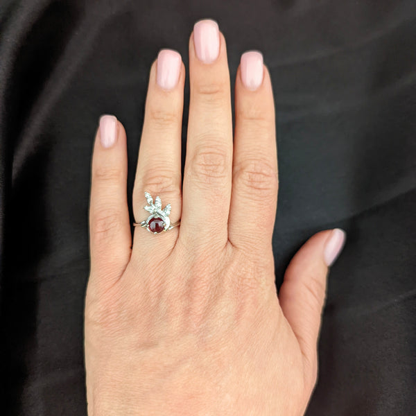 The Wickenburg - 1950s Garnet 14k Gold Statement Ring